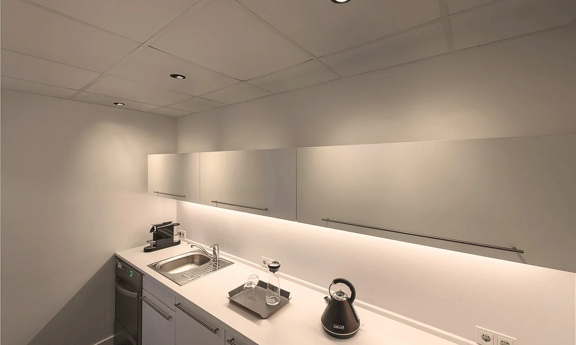 SLV Dæksel UNIVERSAL DOWNLIGHT MOVE rund, svingbar, sort SLV Dæksel UNIVERSAL DOWNLIGHT MOVE rund, svingbar, sort