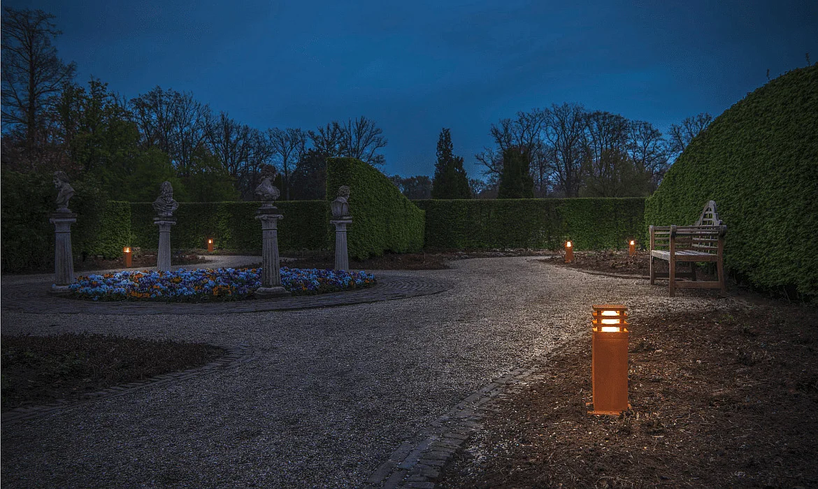 SLV LED Udendørs Standerlampe RUSTY SQUARE 40, IP55, 40 x 12 x 12cm, 8.6W 3000K 90lm, FeCSi stål rust-farvet SLV LED Udendørs Standerlampe RUSTY SQUARE 40, IP55, 40 x 12 x 12cm, 8.6W 3000K 90lm, FeCSi stål rust-farvet
