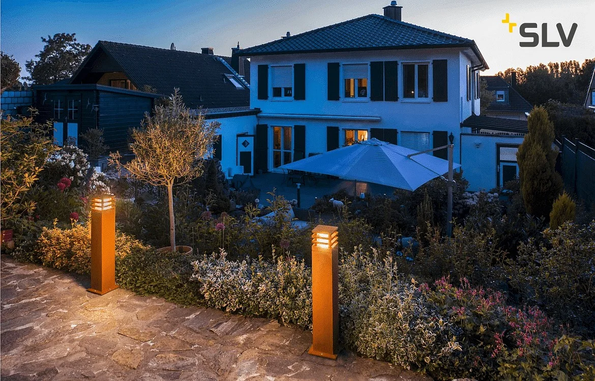 SLV LED Udendørs Standerlampe RUSTY SQUARE 70, IP55, 71 x 12 x 12cm, 8.6W 3000K 90lm, FeCSi stål rust-farvet SLV LED Udendørs Standerlampe RUSTY SQUARE 70, IP55, 71 x 12 x 12cm, 8.6W 3000K 90lm, FeCSi stål rust-farvet
