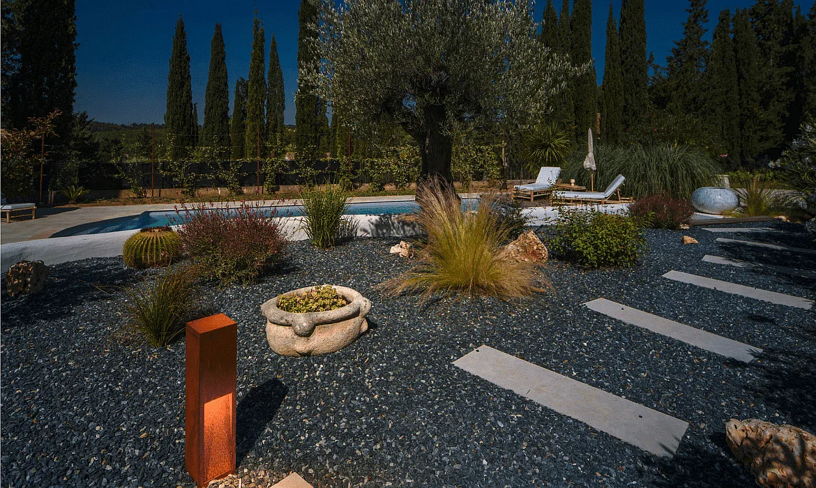 SLV LED Outdoor Floorlamp RUSTY SLOT 50, IP55, height 50cm, 8.6W 3000K 30lm, FeCSi steel rust color SLV LED Outdoor Floorlamp RUSTY SLOT 50, IP55, height 50cm, 8.6W 3000K 30lm, FeCSi steel rust color