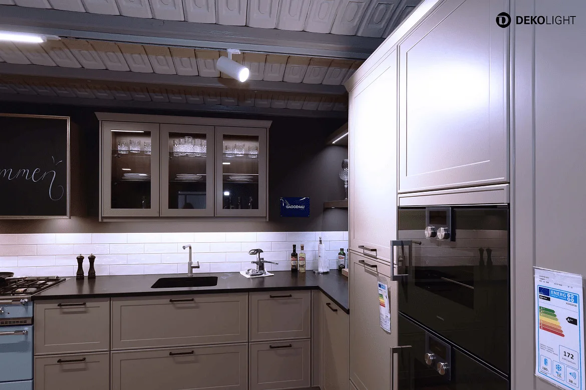 Deko-Light 3-phase spot cAN, 220-240V AC / 50-60Hz, GU10 LED max. 7.5W, rotatable and pivotable, white Deko-Light 3-phase spot cAN, 220-240V AC / 50-60Hz, GU10 LED max. 7.5W, rotatable and pivotable, white