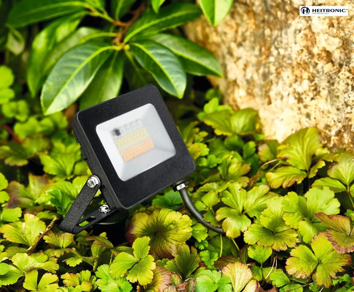 HEITRONIC LED Projektører KINGSTON, 15W, RGB + CCT, 1250lm, IP44, antracit HEITRONIC LED Projektører KINGSTON, 15W, RGB + CCT, 1250lm, IP44, antracit