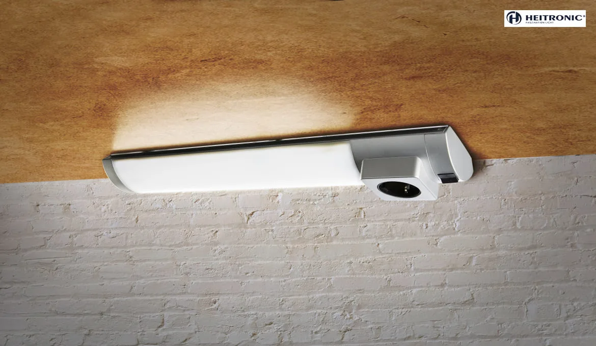 HEITRONIC Armatur til brug under kabinettet DETMOLD stiv, med afbryder, med stikkontakt IP20 HEITRONIC Armatur til brug under kabinettet DETMOLD stiv, med afbryder, med stikkontakt IP20