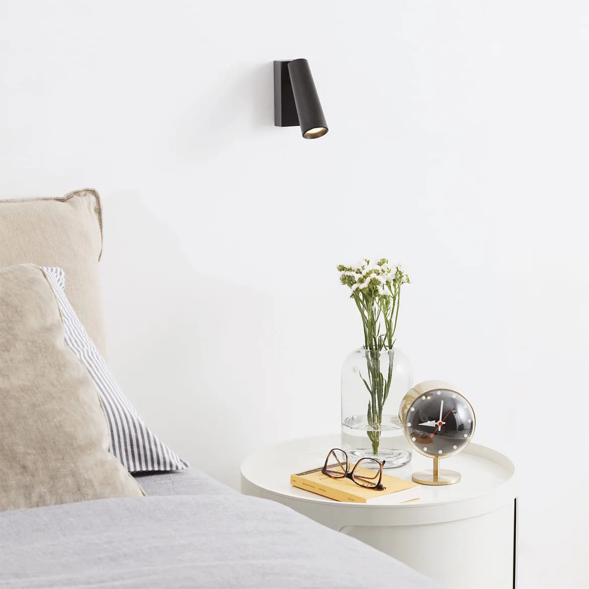 Ideal Lux Væglampe PIPE med afbryder IP20, sort Ideal Lux Væglampe PIPE med afbryder IP20, sort