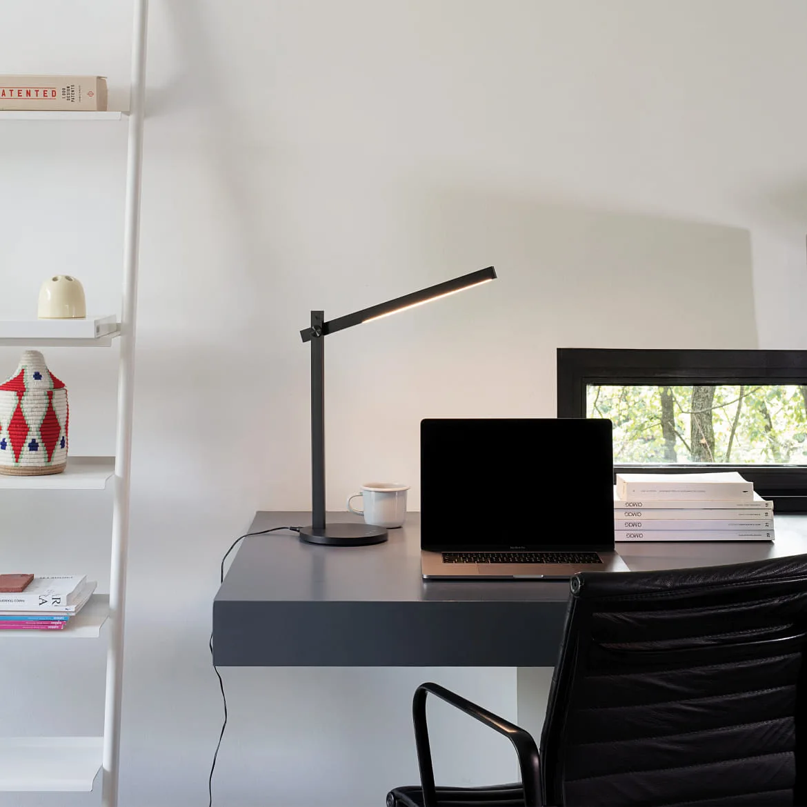 Ideal Lux Bordlampe PIVOT TL LED LED IP20, sort dæmpbar Ideal Lux Bordlampe PIVOT TL LED LED IP20, sort dæmpbar