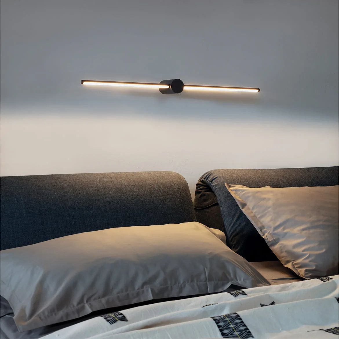 Ideal Lux Væglampe FILO IP44, sort Ideal Lux Væglampe FILO IP44, sort