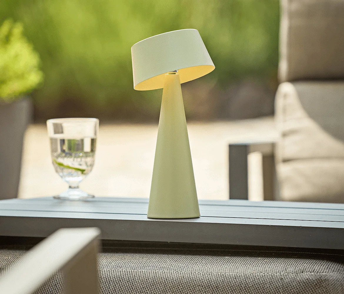 SIGOR Batteri bordlampe SOLINO IP44, salviegrøn dæmpbar SIGOR Batteri bordlampe SOLINO IP44, salviegrøn dæmpbar