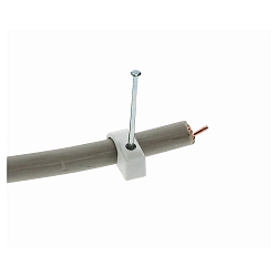 Kabelclips 50 pak, fleksibel, til kabel � 10-14mm, med negle 40mm, gr�