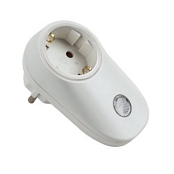 Adapterstik med dag / nat sensor, 230V, 3680W, IP20, hvid