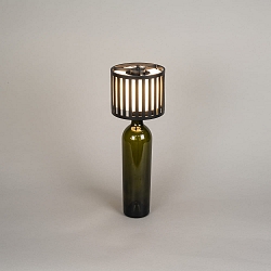 Batteri bordlampe BOTTLE med USB tilslutning, med touch-d�mper IP54, sort d�mpbar
