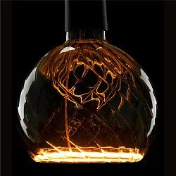 Filament Globe lyskilde FLOATIG GLOBE 150 TWISTED - SMOKEY GREY - PHASE G150 opal E27 6W 230lm 1900K 330° dæmpbar