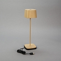 Konstsmide Batteri bordlampe CAPRI USB firkantet IP54, sandy d�mpbar