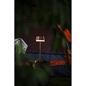 Konstsmide Batteri bordlampe LYON med USB tilslutning, CCT Switch, RGB, med touch-d�mper IP54, terracotta d�mpbar