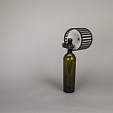 Konstsmide Batteri bordlampe BOTTLE med USB tilslutning, med touch-d�mper IP54, sort d�mpbar