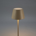 Konstsmide Batteri standerlampe POMEZIA MEDIUM USB IP54, sandy d�mpbar