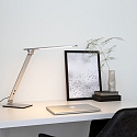 Steinhauer Bordlampe SERENADE drejelig, CCT Switch, vipbar, med touch-d�mper IP20, st�l b�rstet d�mpbar
