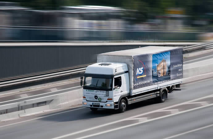 KS Delivery service: Luminaires from Essen